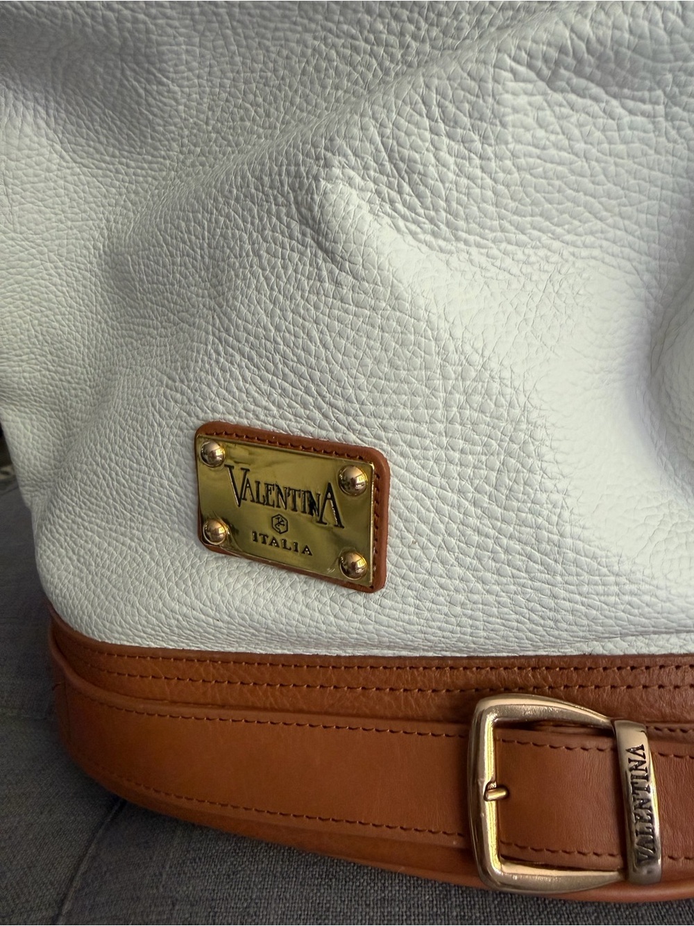 Valentina White and Camel Pebbled Leather Italy Bag NWOT - Picture 3 of 12